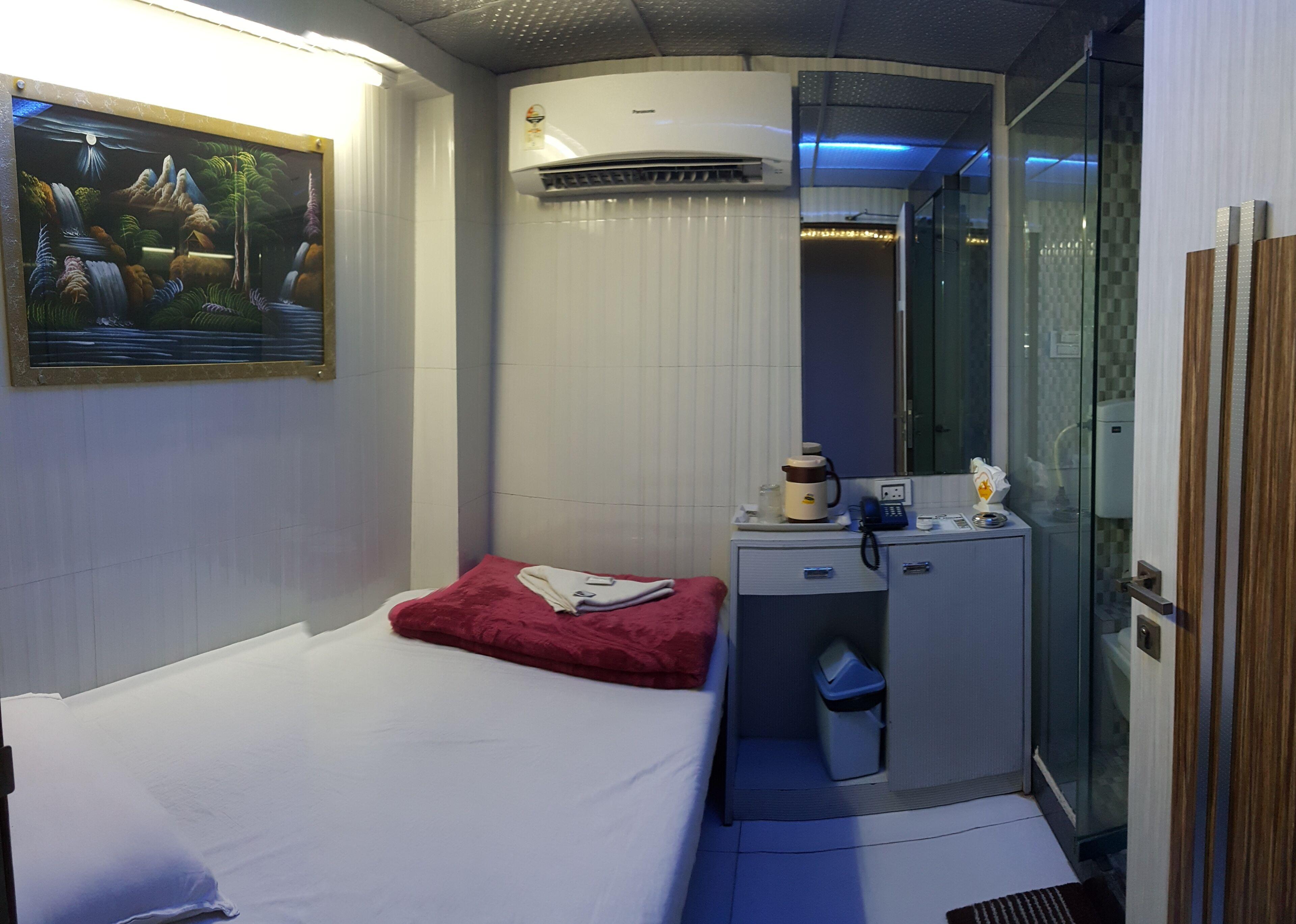 Nice Guest House - Mumbai, Mumbai